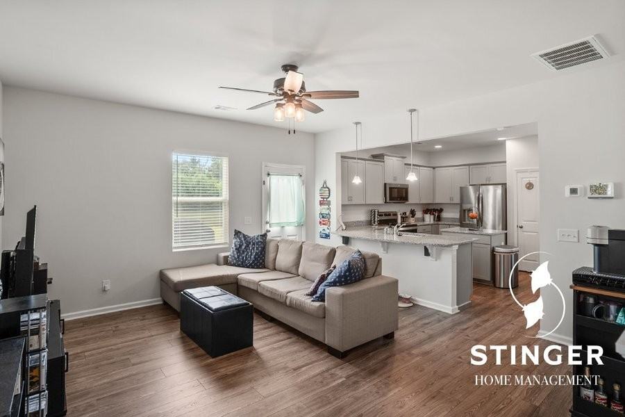 19 Seneca Way - Photo 4 of 30