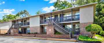 featured image of 950 Smith Street