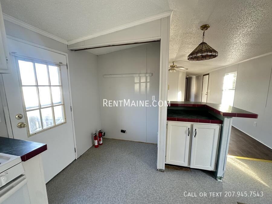 20 Bearberry Rd - Photo 4 of 11