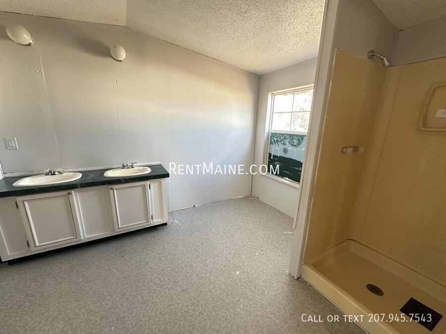 20 Bearberry Rd - Photo 7 of 11