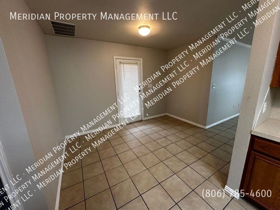 533 N Clinton Ave - Photo 6 of 22