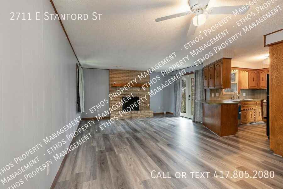 2711 E Stanford St - Photo 7 of 18