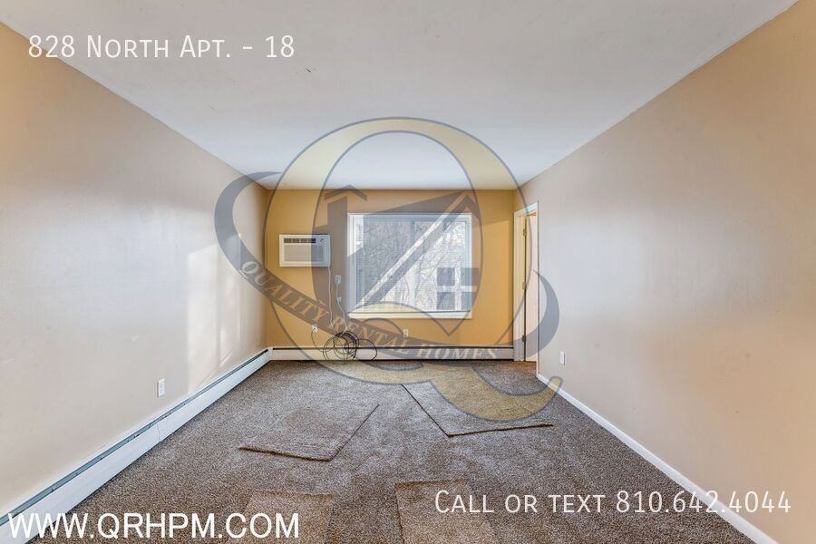828 North Apt. #18 - Photo 5 of 18