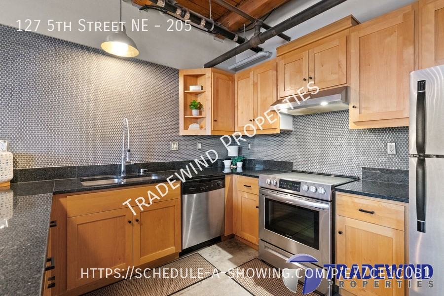 127 Northeast 5th Street #205 - Photo 3 of 29