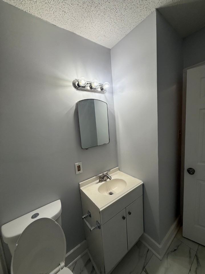 3221 Wolfe St #NA - Photo 5 of 19