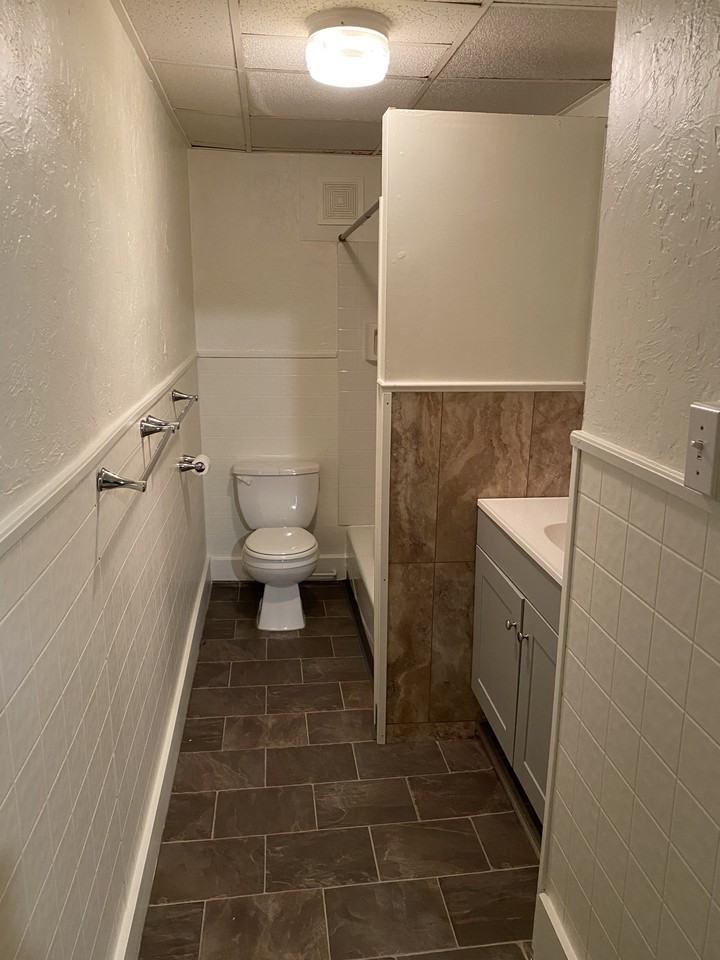 6 Walcott St #1R - Photo 3 of 11