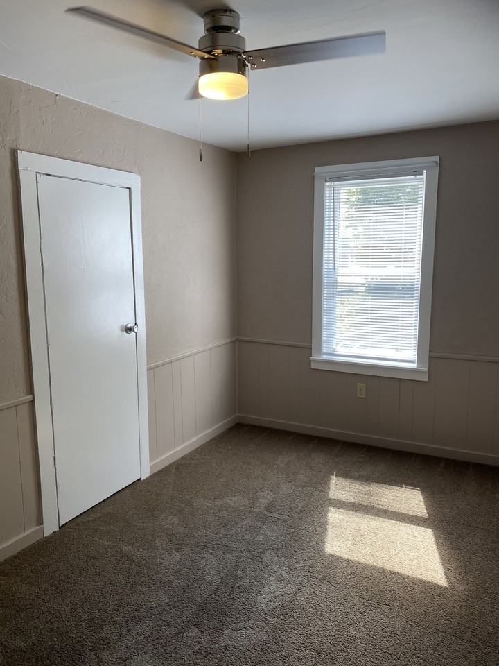 6 Walcott St #1R - Photo 7 of 11