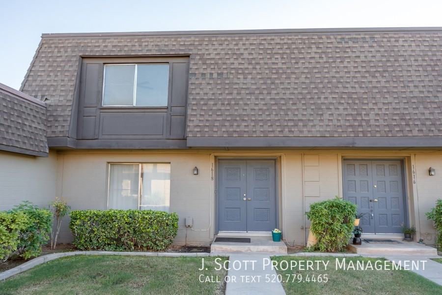 1618 East Dunbar Drive