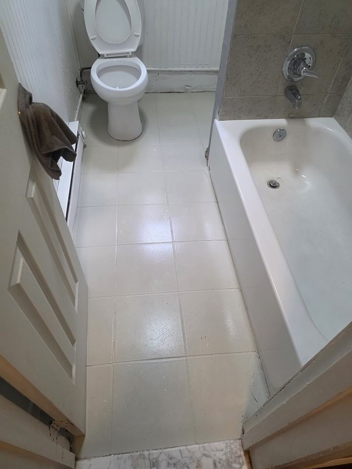 706 Grove St #1 - Photo 3 of 12