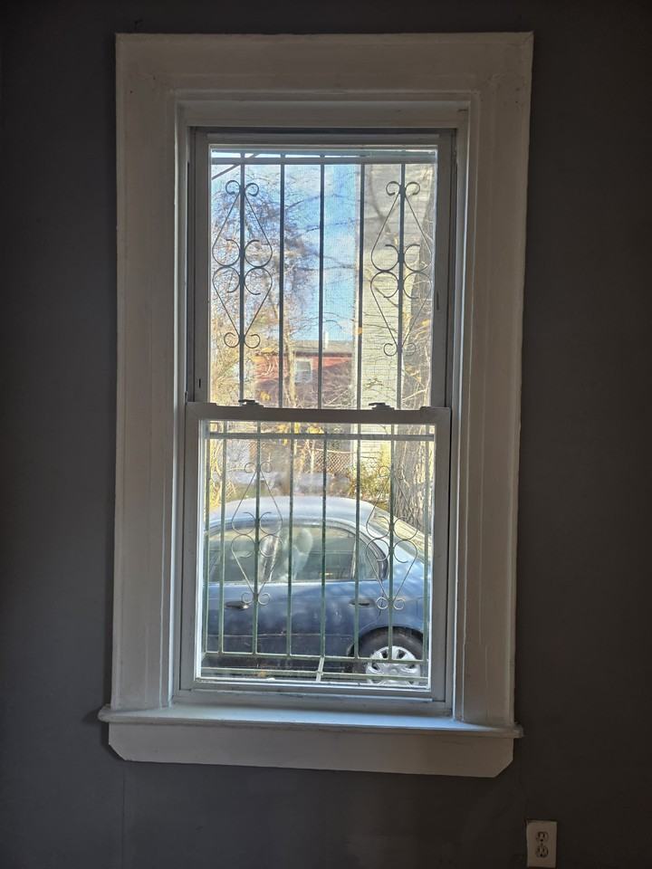 706 Grove St #1 - Photo 4 of 12