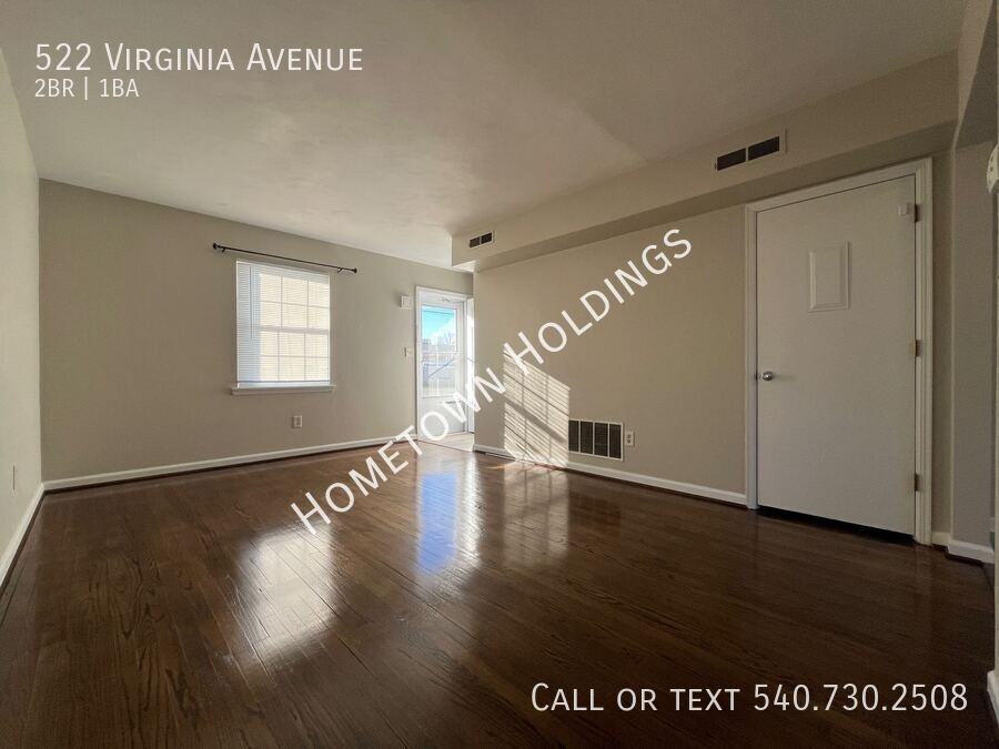 522 East Virginia Avenue - Photo 3 of 11