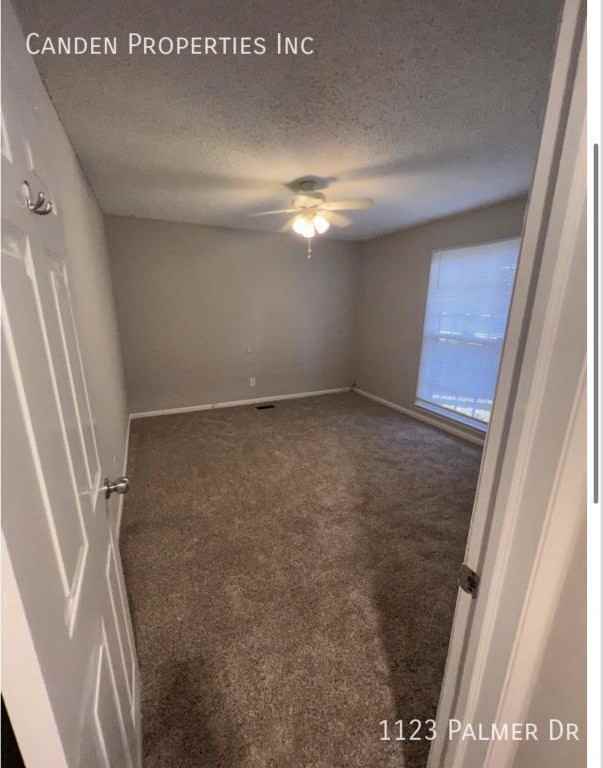 1123 Palmer Dr - Photo 4 of 10