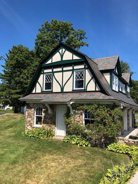 10 Lawrence Lane #10B