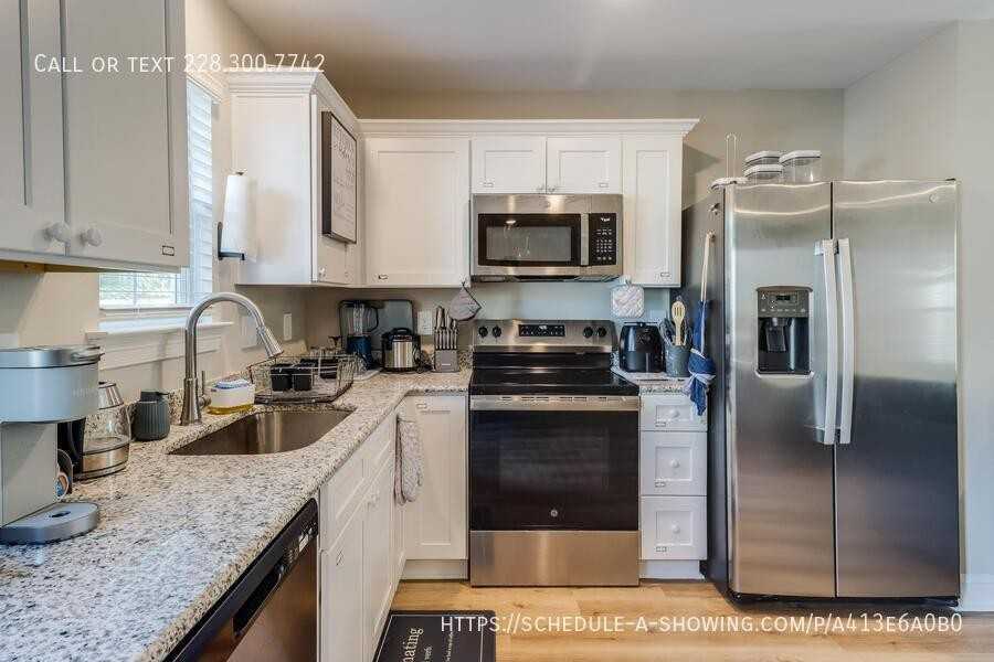 142 Coral Breeze Dr #1 - Photo 5 of 11