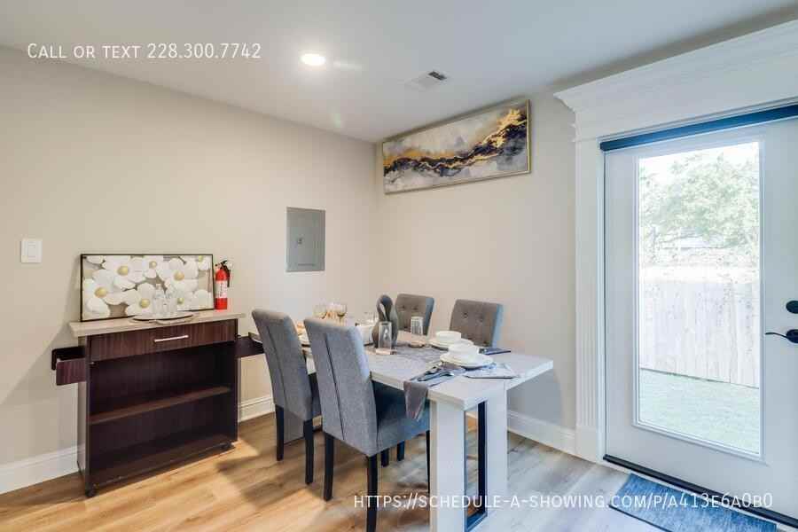 142 Coral Breeze Dr #1 - Photo 7 of 11