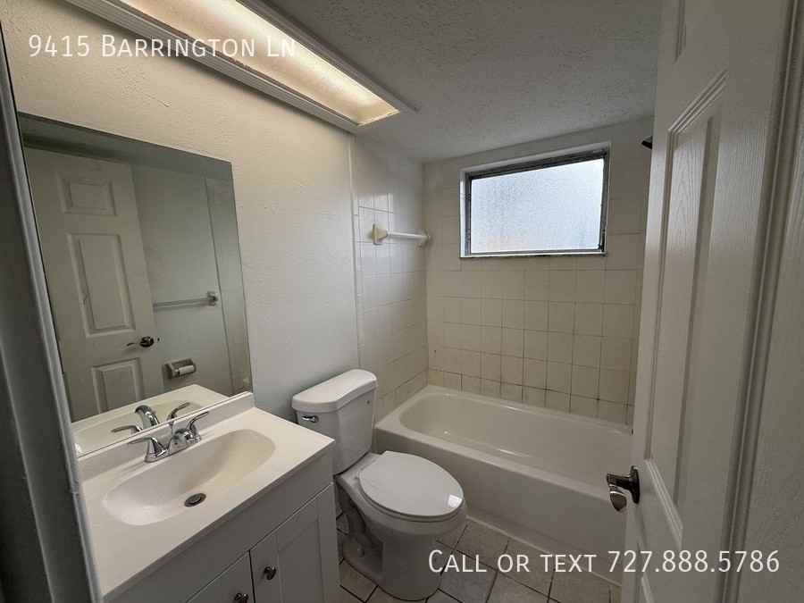 9415 Barrington Ln - Photo 7 of 17