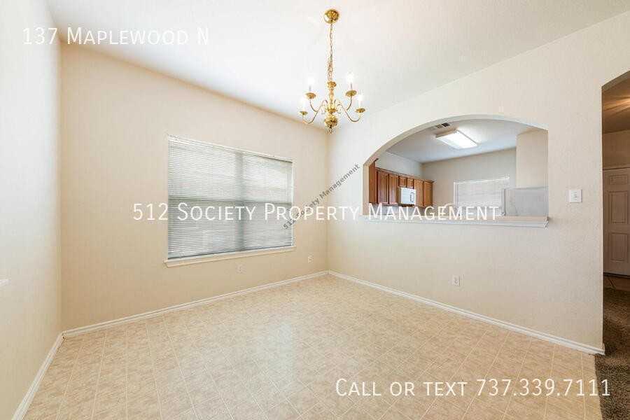 137 Maplewood N - Photo 3 of 19