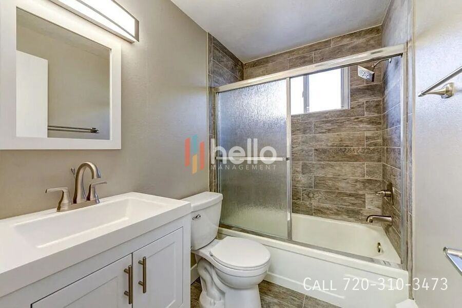 1137 Columbine Street - Photo 6 of 13