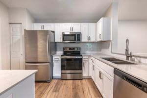 featured image of 12932 Mallory Circle