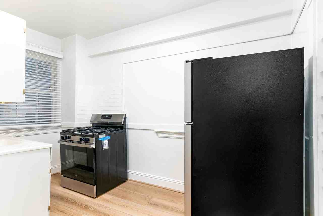 320 Turk - Photo 2 of 22