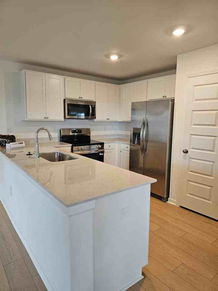 112 Labrador Lane - Photo 6 of 20