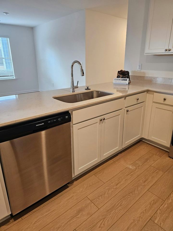 112 Labrador Lane - Photo 7 of 19