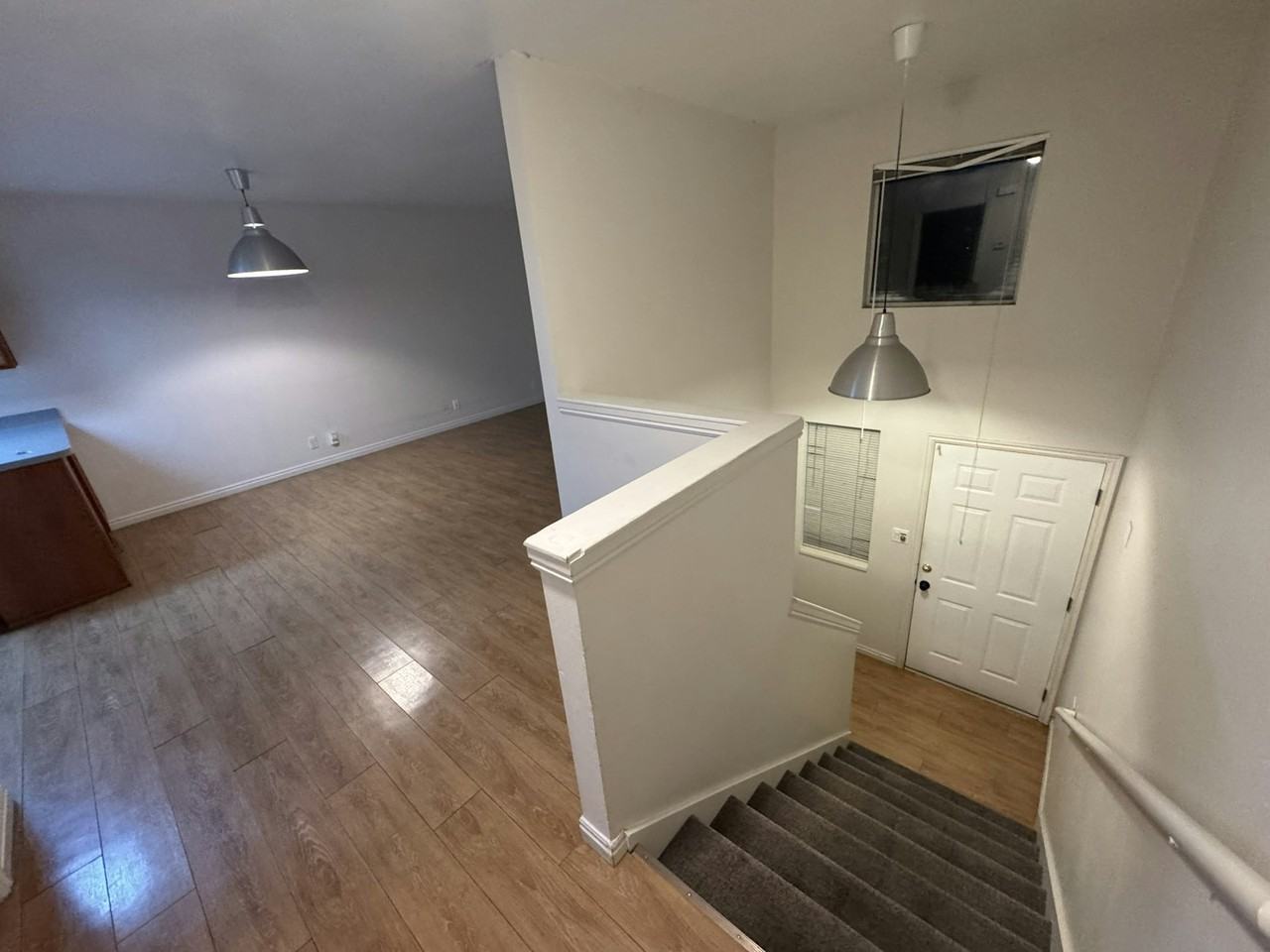 41 400 South, Unit 4 - Photo 3 of 13