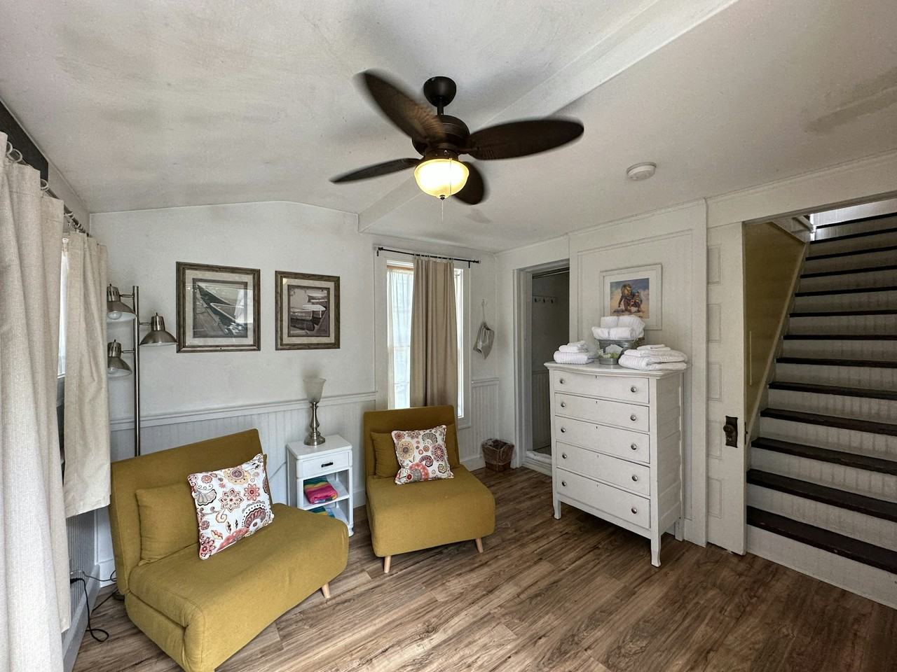 54 Center St, Unit 1 - Photo 7 of 12