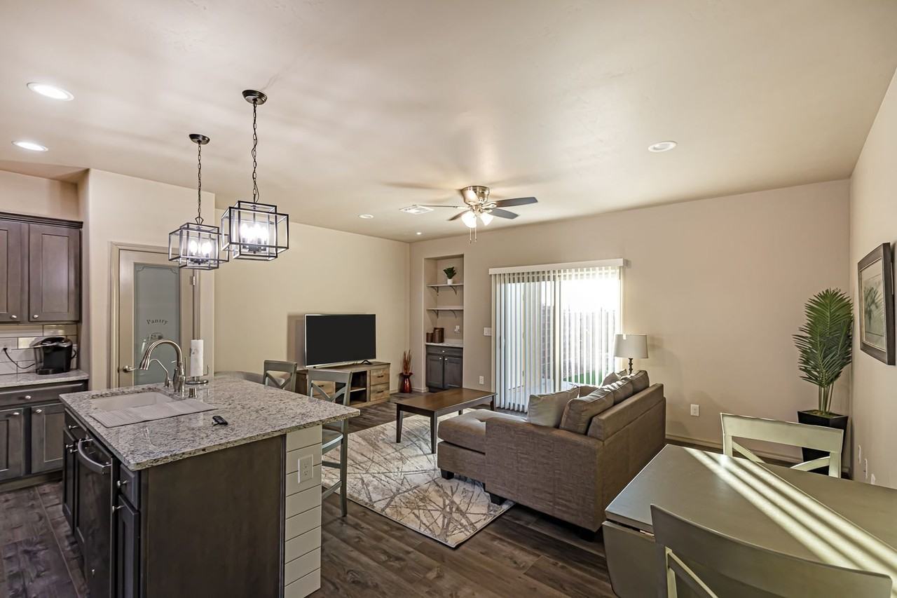 901 Adams Avenue #C - Photo 6 of 23