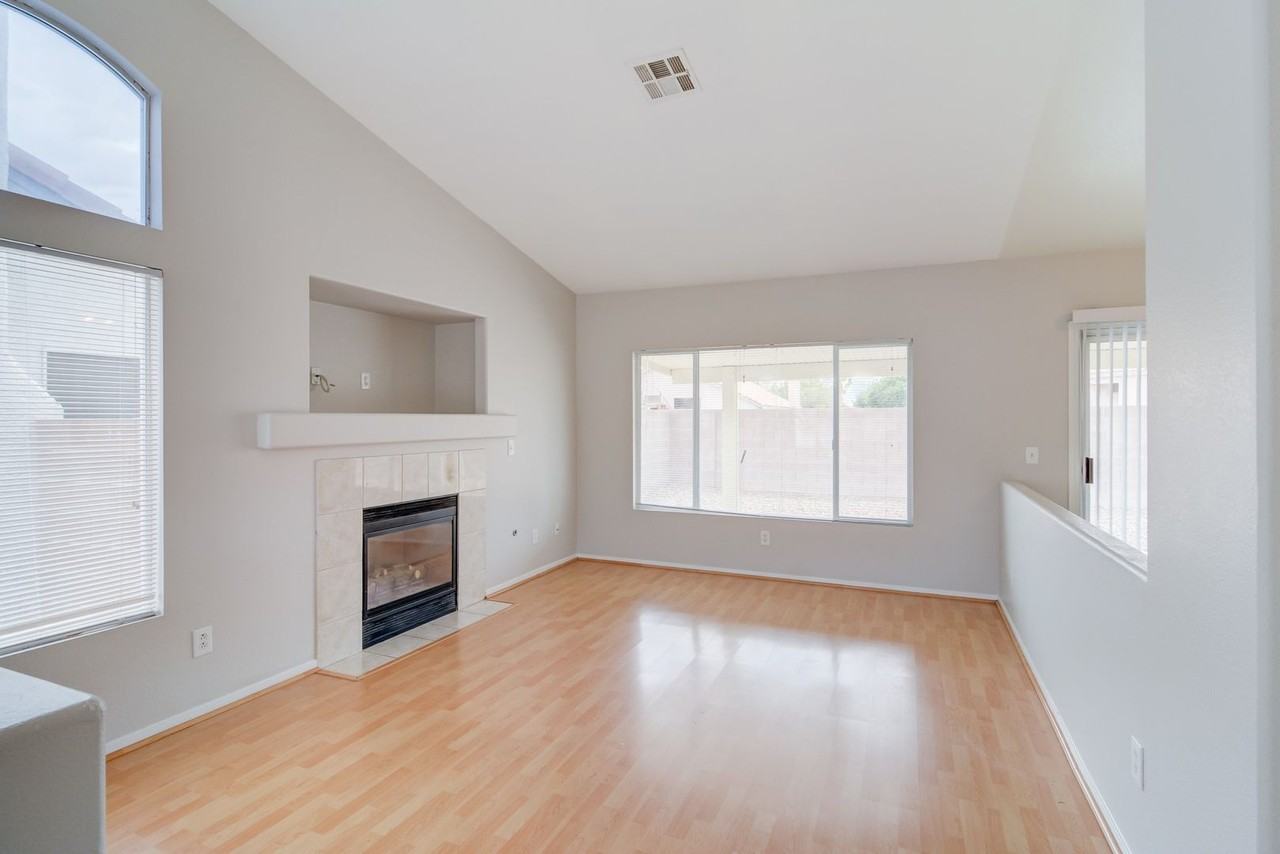 2783 Morning Rain St - Photo 3 of 15