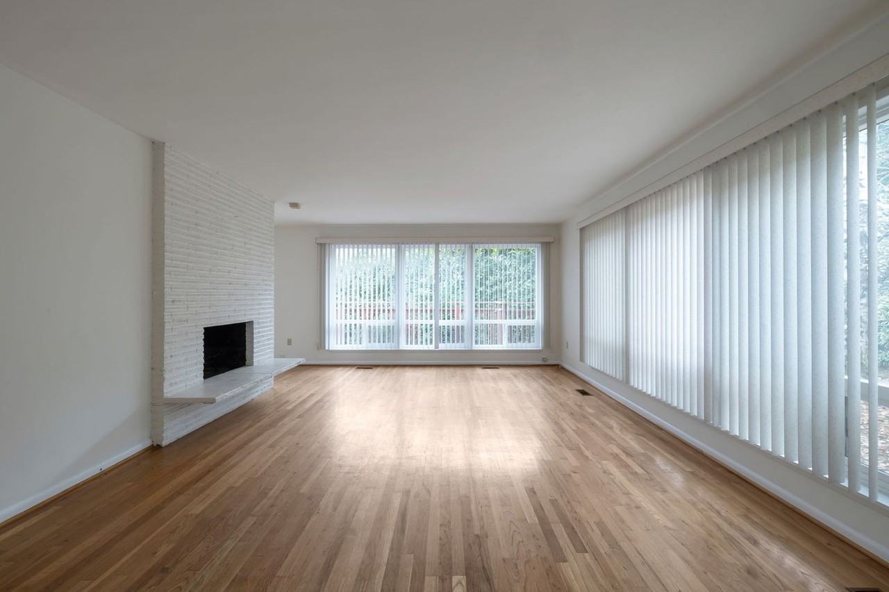 3823 46th Avenue South - Photo 2 of 30