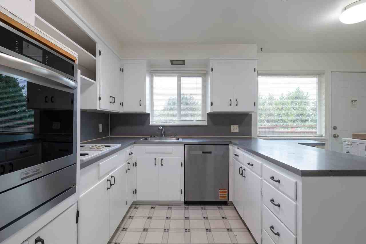 3823 46th Avenue South - Photo 7 of 30