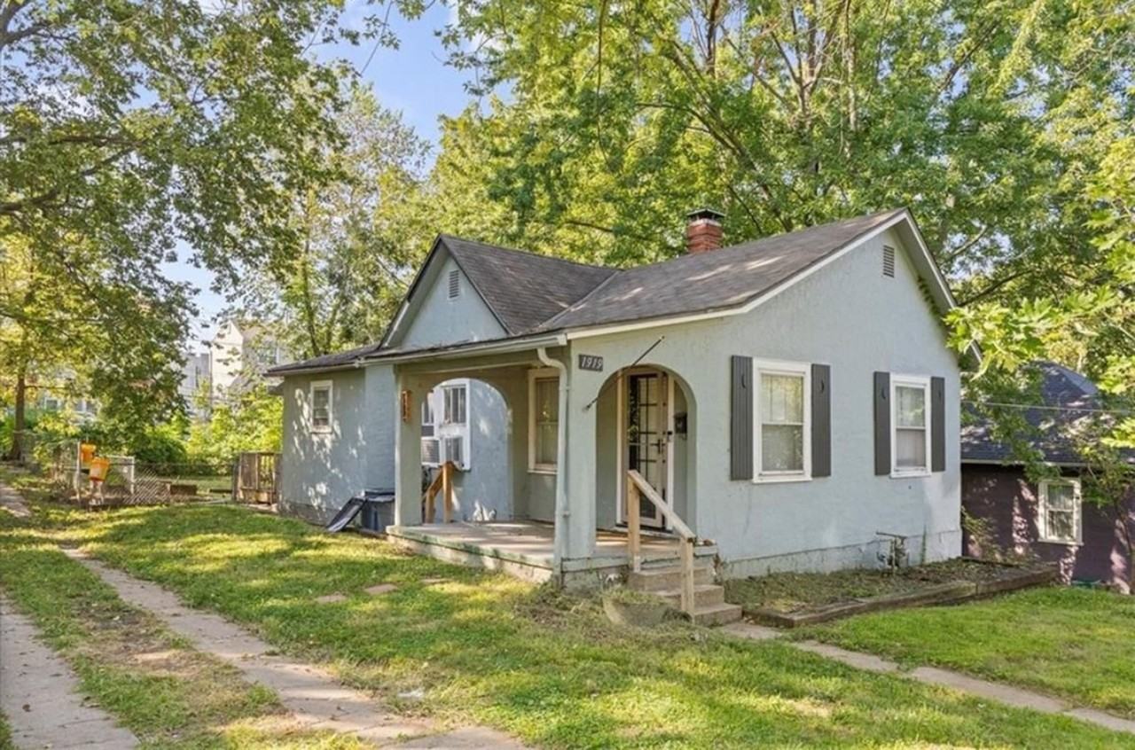 1919 Federal St - Photo 2 of 6