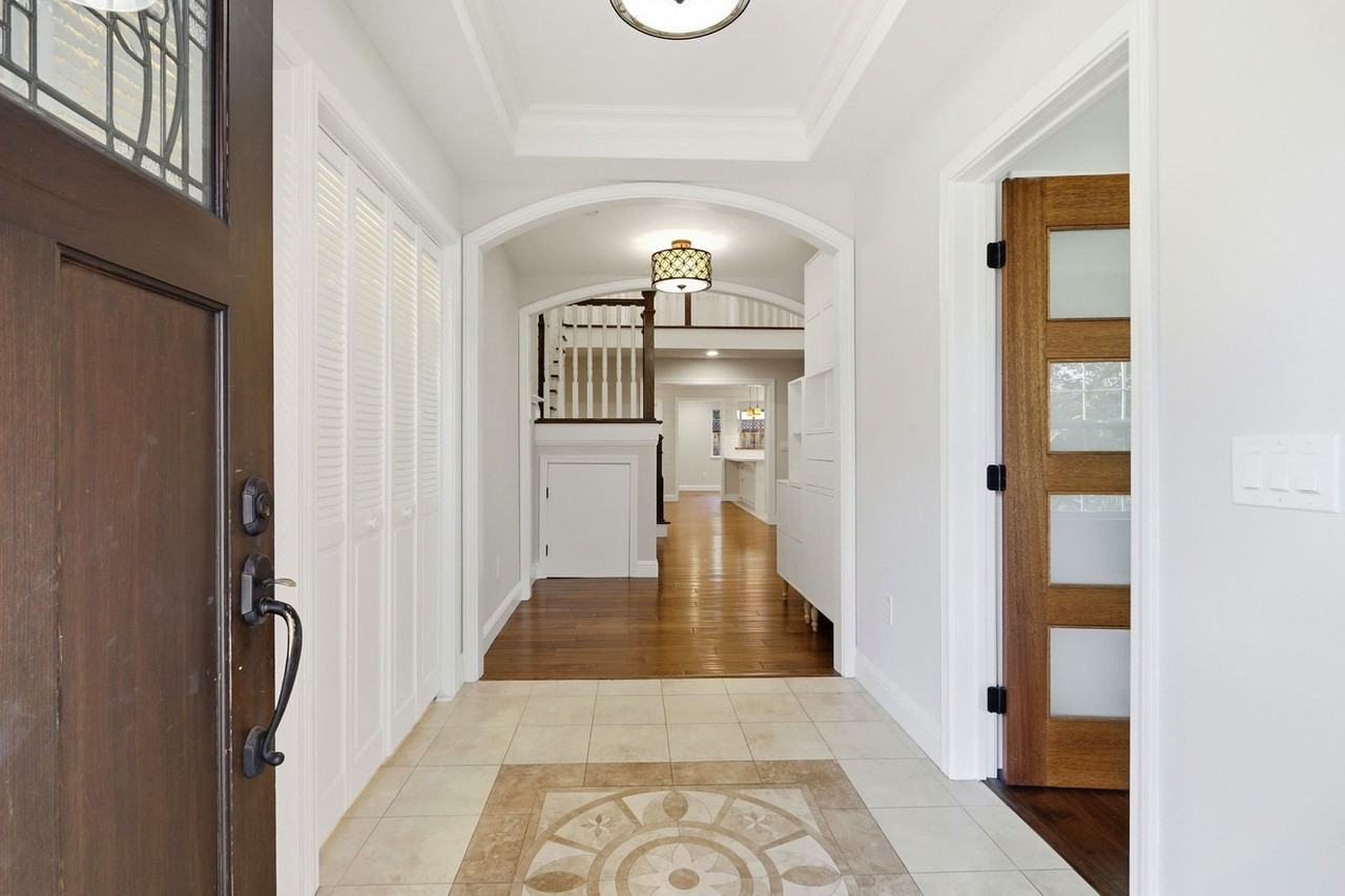 295 Cresta Vista Way - Photo 2 of 20