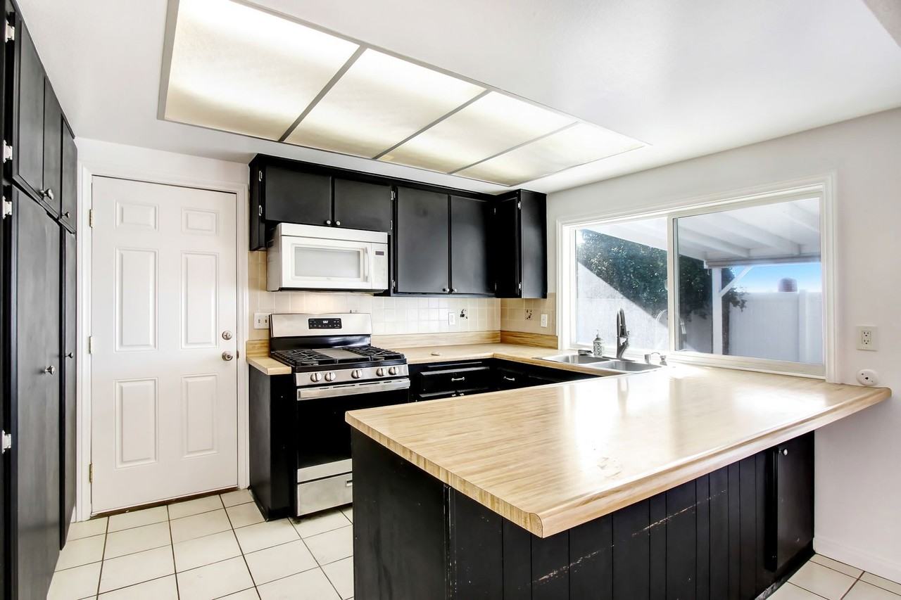 7530 Cienega Drive - Photo 3 of 10