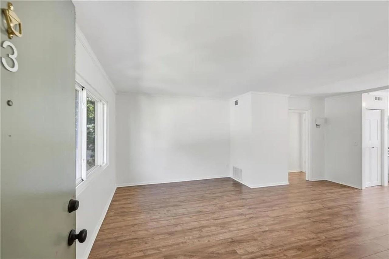 104 Ardmore Pl Nw - Photo 2 of 15