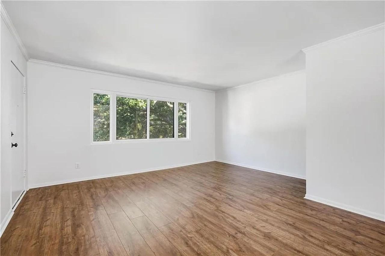 104 Ardmore Pl Nw - Photo 3 of 15