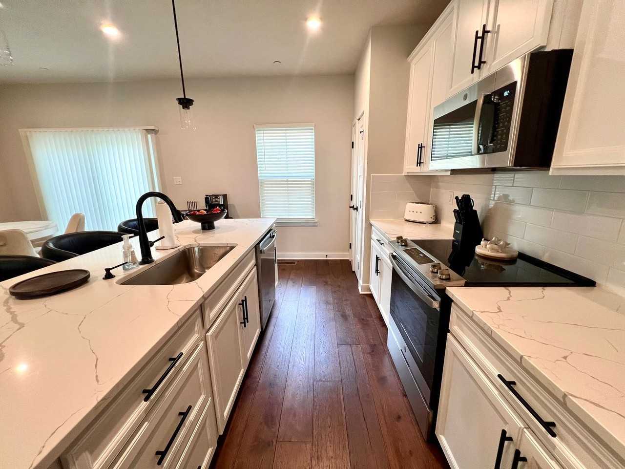 314 Scenic Dr - Photo 6 of 50