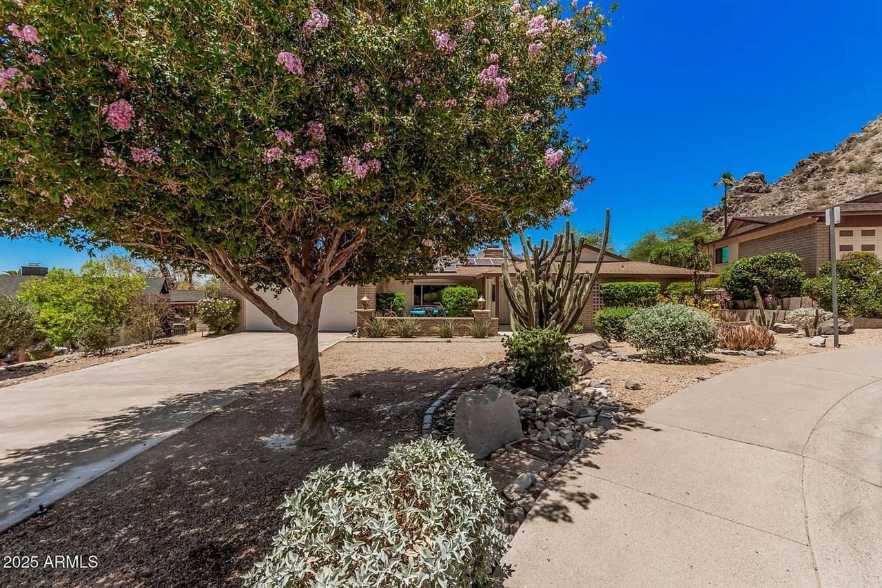 6802 N 26th St - Photo 5 of 50