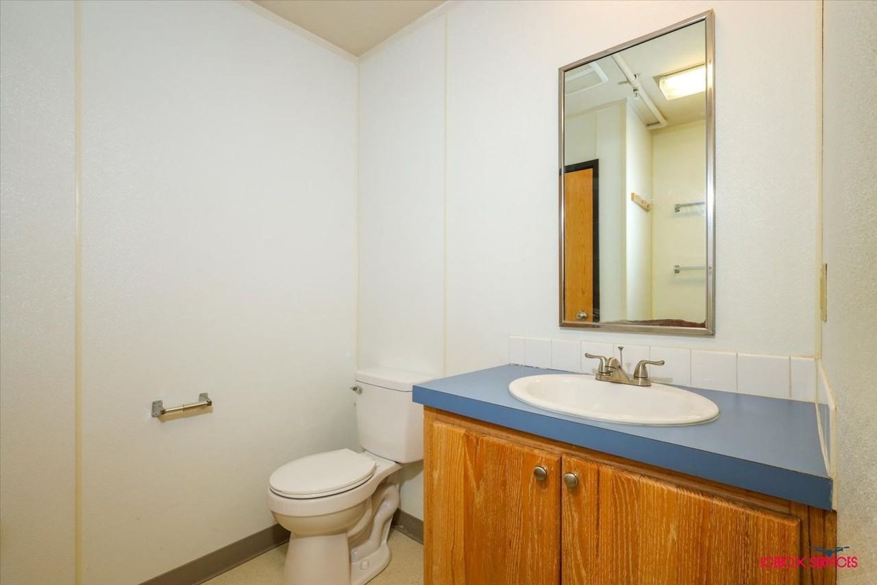 860 S Beaver Lake Road - Photo 5 of 11