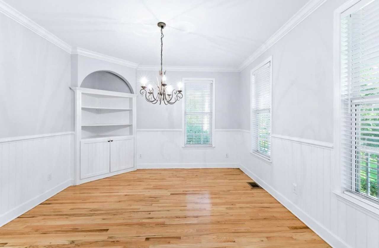 1505 Lloyds Cove Rd - Photo 7 of 34