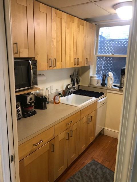 2021 Kalorama Road NW - Photo 4 of 26