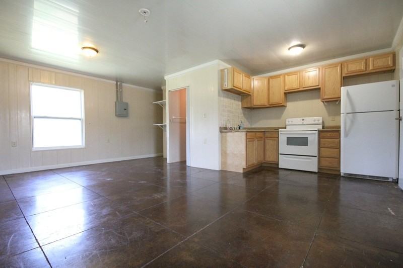 103 8th Street - Photo 2 of 13