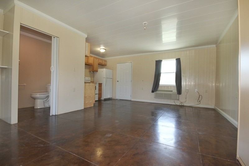 103 8th Street - Photo 3 of 13