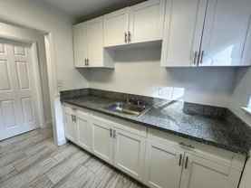 300 Northeast 4th Street - Photo 1 of 1