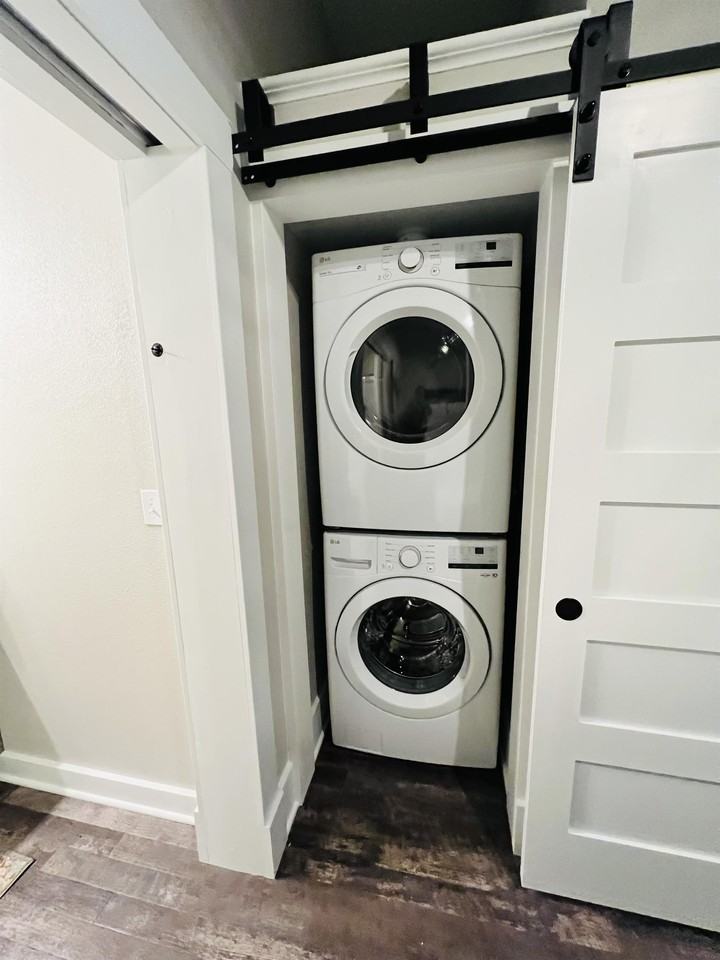 The Lofts at Orecchio - Photo 4 of 37