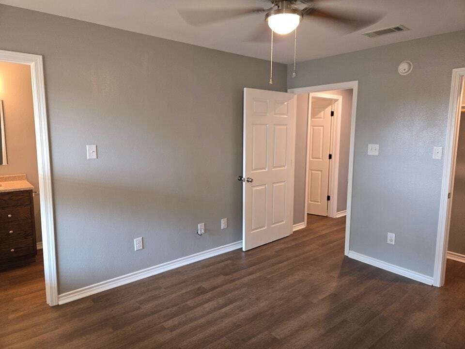 218 Parrott Drive - Photo 6 of 9