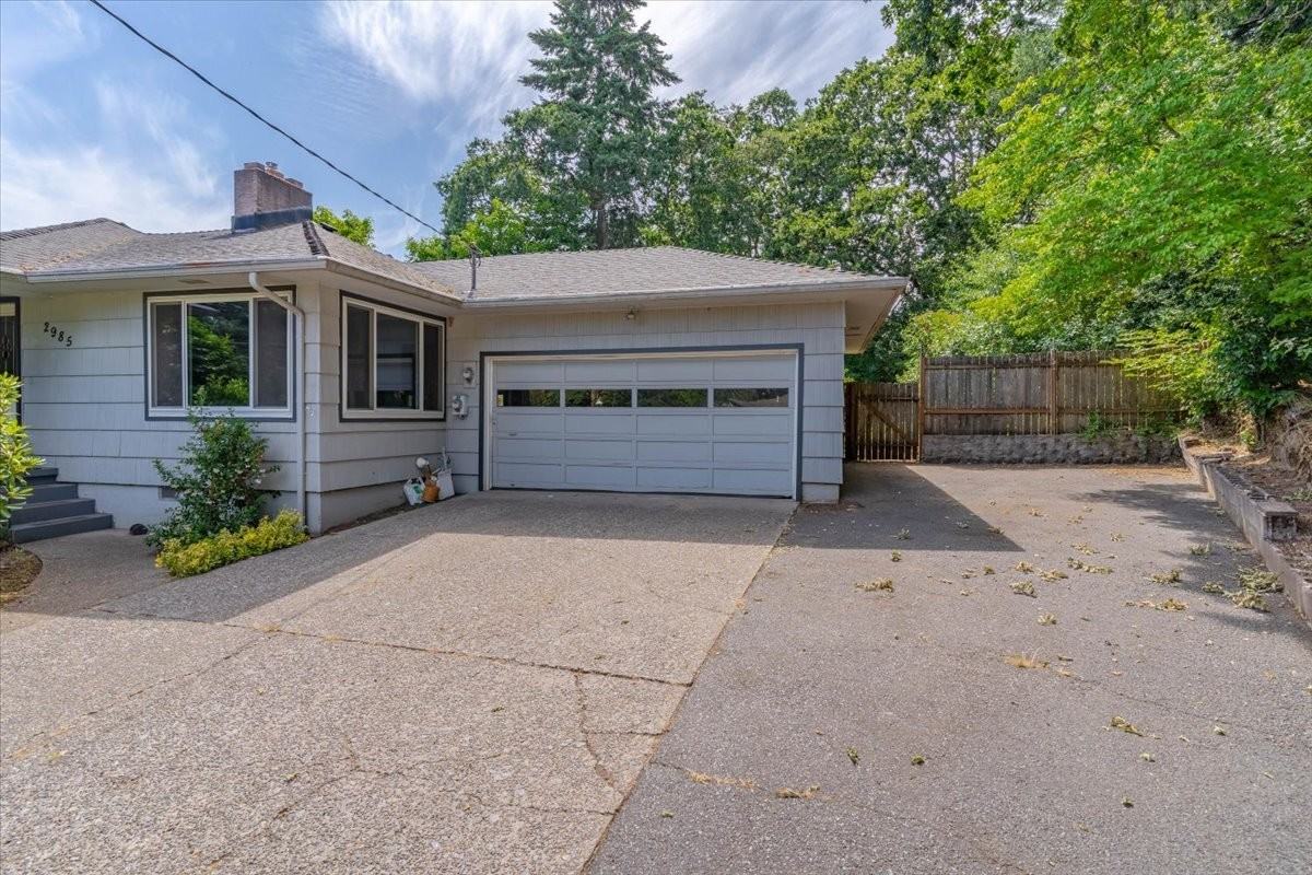 2985 Merdel Avenue South - Photo 2 of 16