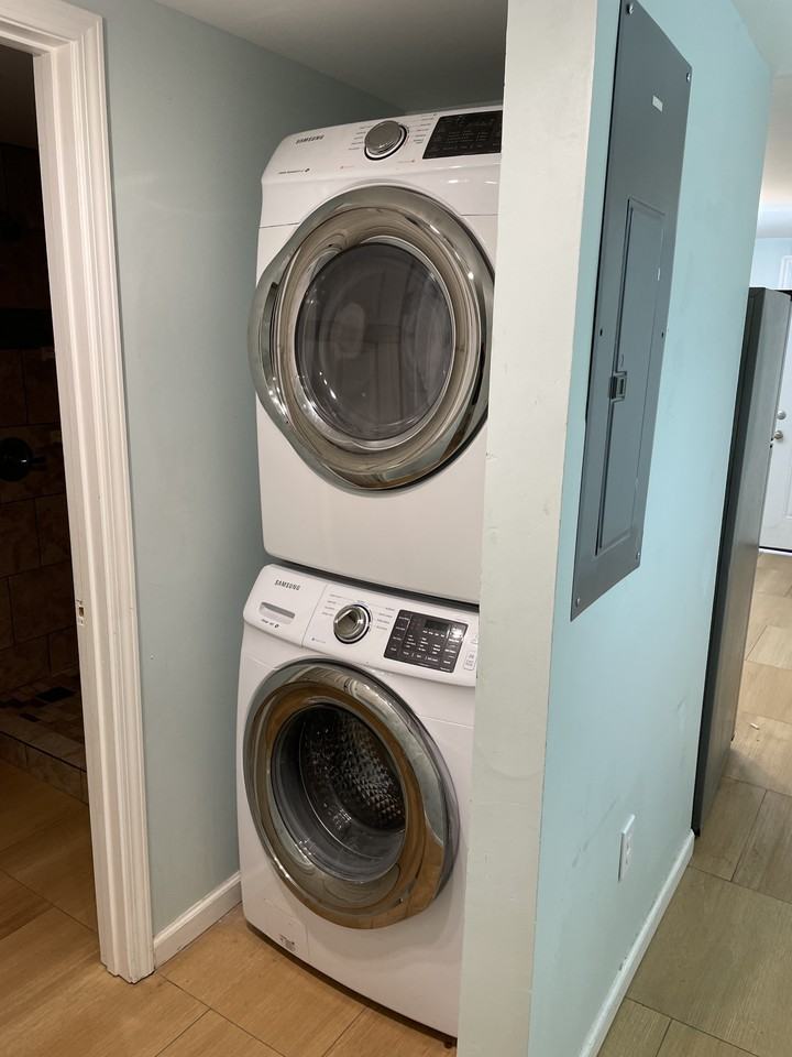 613 Shropshire Avenue RPG - Photo 3 of 9