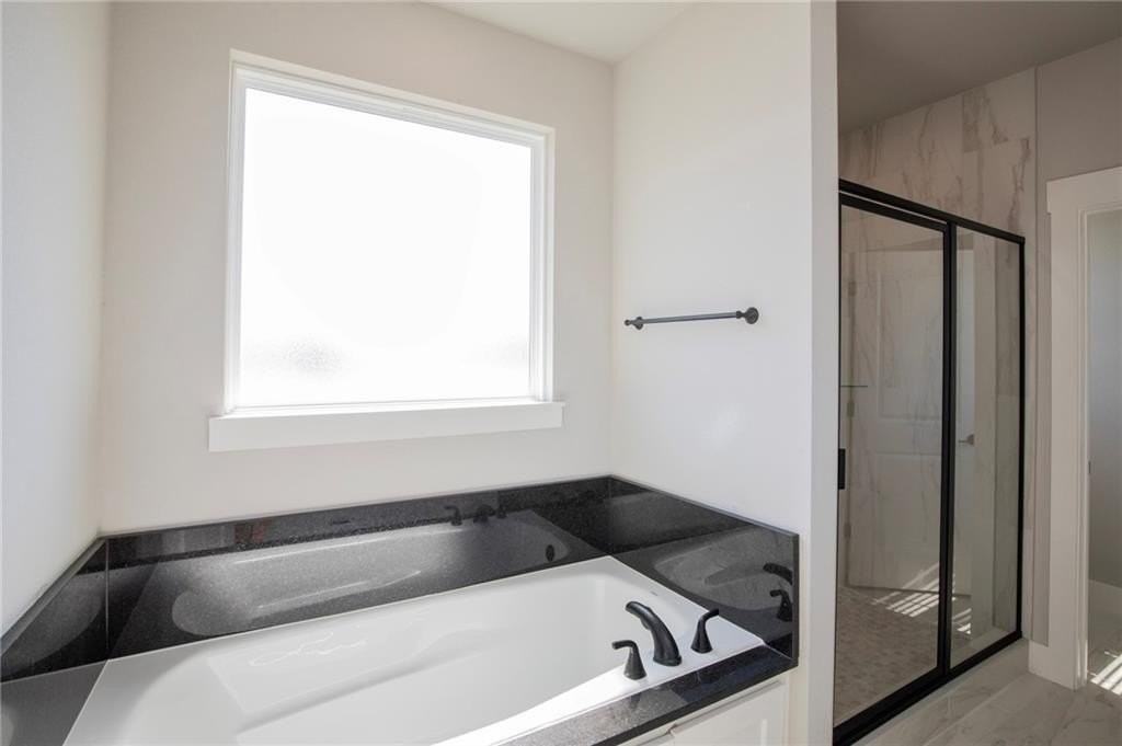 300 White Oak St - Photo 7 of 23